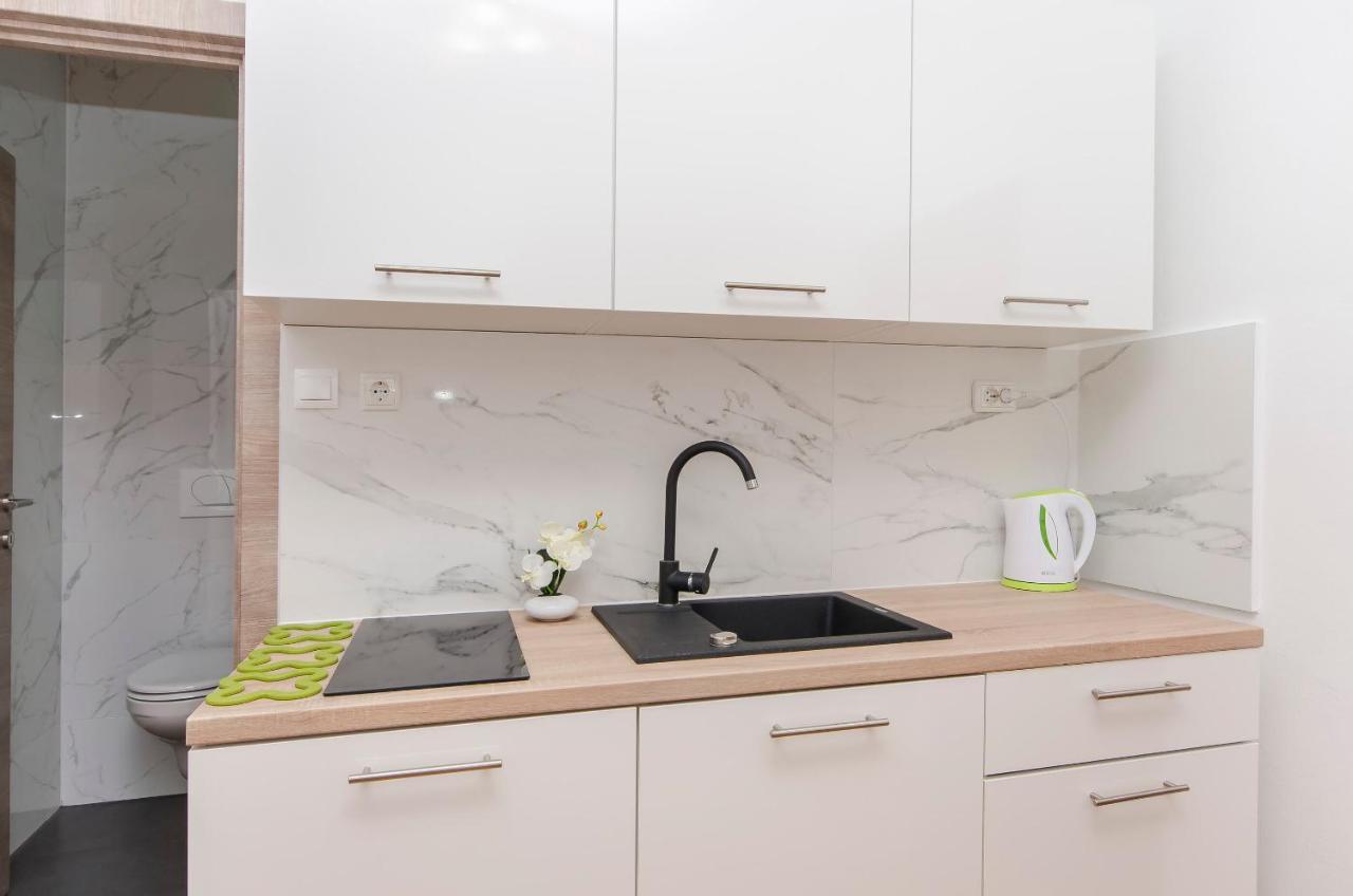 Apartments Katarina Pirovac Zewnętrze zdjęcie